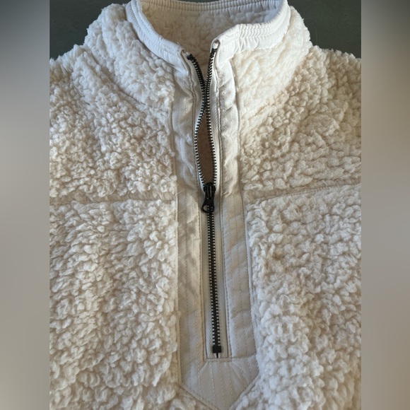 Time & Tru Fuzzy Pop Over - Picture 3 of 5